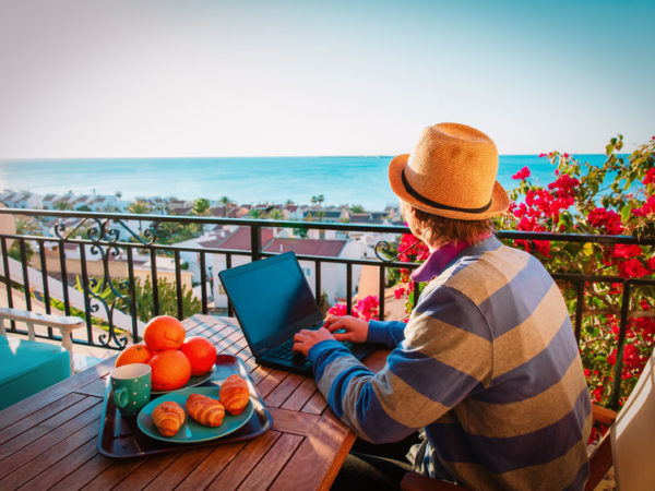 Featured Image work with a student visa in Spain