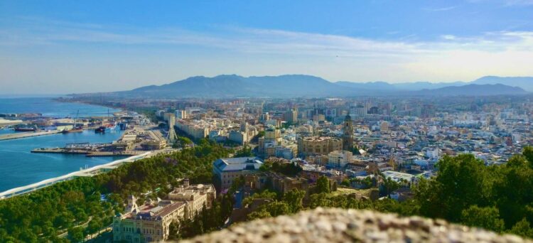 Websites for Finding a Shared House in Spain