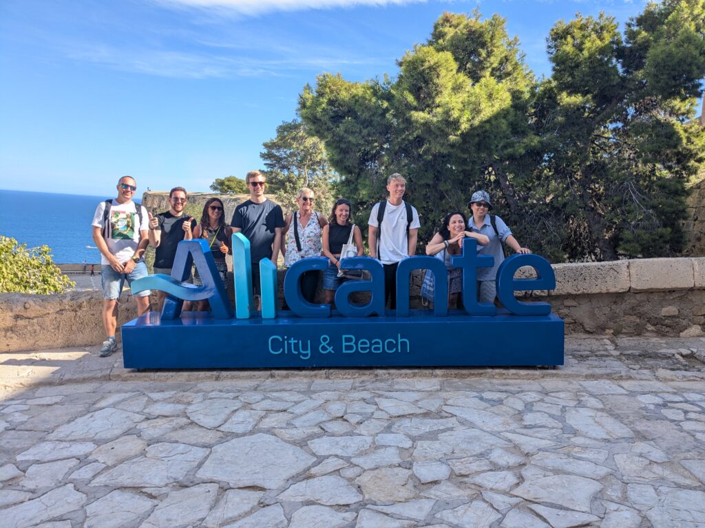 Photo of a group of students in Alicante.