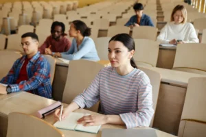 How to apply to university in Spain: student admission steps.