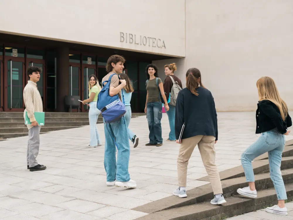 How to apply to a private university in Spain: flexible admissions.