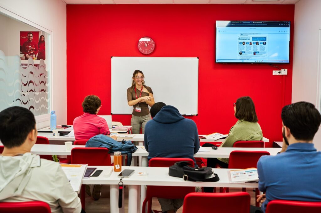 Estudio Sampere Alicante​ - School Features